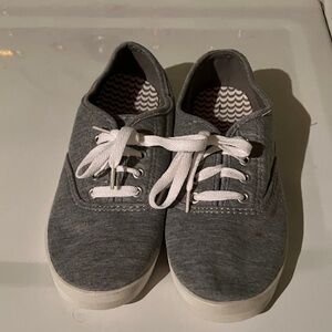 Time and Tru Women’s Grey Sneakers